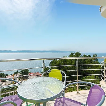 Beautiful Apartment In Brela With Wifi Apartment *