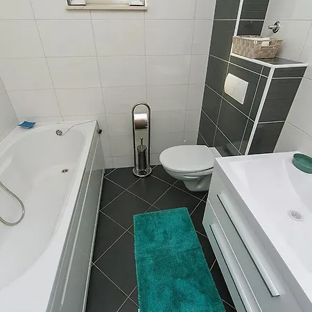 Beautiful Apartment In Brela With Wifi Apartment Brela